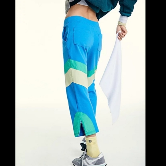 NWOT Free People Movement Flurry Pants Cloud Burst Combo Women’s size XS - Picture 5 of 13